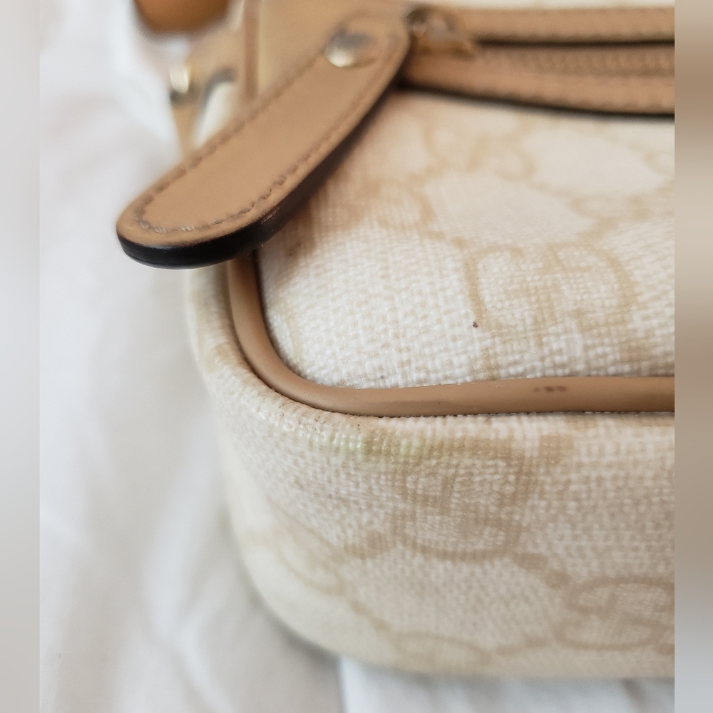 Authentic Gucci GG Supreme Camera Bag – Beige/Avorio Crossbody with Leather Trim - Picture 3 of 16